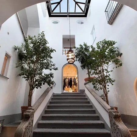 - Caruso Apartment *