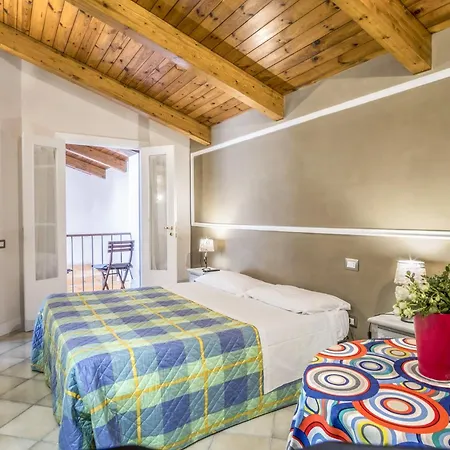 - Caruso Apartment